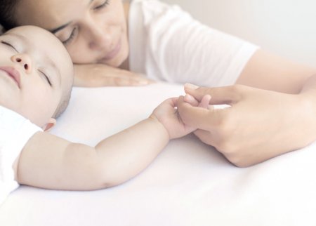 Your Skin - Baby and woman sleeping