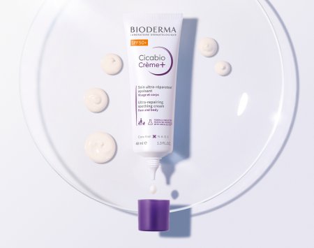 Presentation of Cicabio Crème+ with its precise applicator for applying cream only to target scares areas